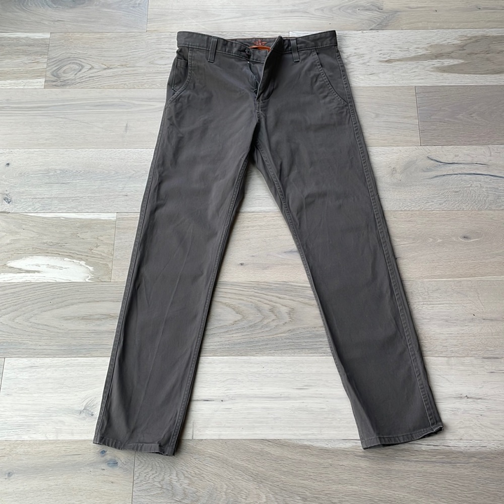 Dockers Alpha Khaki Slim Tapered 30 x 30